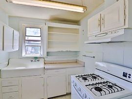 Gorgeous 2 Bedrooms 1.5bathroom  in Phoenix, AZ (Photo 4 of 11)