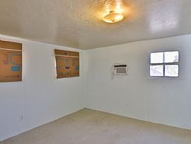 Gorgeous 2 Bedrooms 1.5bathroom  in Phoenix, AZ (Photo 5 of 11)