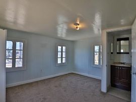 Gorgeous 2 Bedrooms 1.5bathroom  in Phoenix, AZ (Photo 8 of 11)