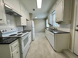 Good Looking House in Lubbock, TX (Photo 9 of 12)