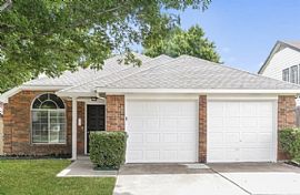  3 Bedroom 2 Bathroom House For Rent  in Grand Prairie, TX