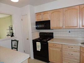 2 Bedrooms 1 Bath in Newark, DE (Photo 8 of 11)