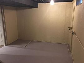 2 Bedrooms 1 Bath House For Rent,2341 Rockspring Rd, Toledo, Oh in Toledo, OH (Photo 4 of 12)