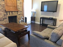 2 Bedrooms 1.5 Bathroom House For Rent2939 Harbinger Ln, Dalla  in Addison, TX (Photo 12 of 12)