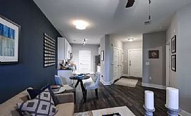 Lovely  Subletting $500 Monthly in Atlanta, GA (Photo 3 of 6)