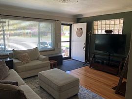 2 Bedroom 1 Bathroom House For Rent  in Saint Louis, MO (Photo 2 of 12)