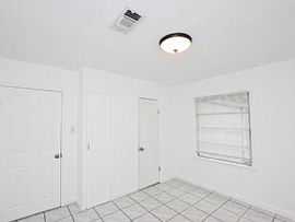 3 Bedroom 1 Bathroom  in Houston, TX (Photo 12 of 12)
