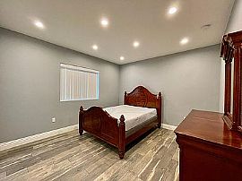 13745 Hart St, Van Nuys, Ca 9140 in Van Nuys, CA (Photo 3 of 7)