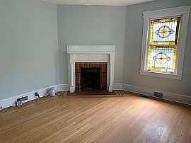 Charming 3 Bedroom Home in Haddonfield, NJ (Photo 2 of 10)