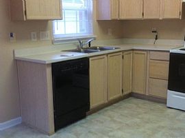 This 3 Bedroom and 2 Bath Is Immaculate in Charlotte, NC (Photo 5 of 8)