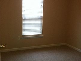 This 3 Bedroom and 2 Bath Is Immaculate in Charlotte, NC (Photo 6 of 8)