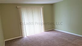 Bright, Beautifully Updated 1 Bedroom, 1st Floor Apartment,  Pr in South Lawrence, MA (Photo 8 of 12)