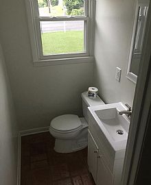 Spacious 3 Bedroom House. 1317 Fitzwatertown Rd, Roslyn, Pa 190 in Roslyn, PA (Photo 5 of 8)