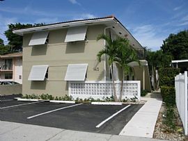 945 Sw 7th St, Miami, Fl 33130 in Miami, FL