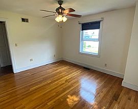 Lovely 2 Bedroom House. 1191 Centerville Rd, Warwick, Ri 02886 in Warwick, RI (Photo 6 of 12)