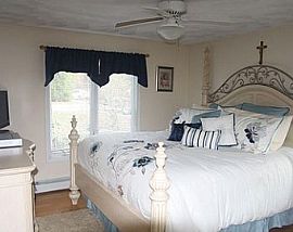 8 Woodsia Rd, Saunderstown, Ri 02874 in Saunderstown, RI (Photo 4 of 5)