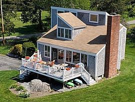 Beautiful Home. 12 Pokanoket Trl, Warren, Ri 02885 in Warren, RI (Photo 2 of 9)