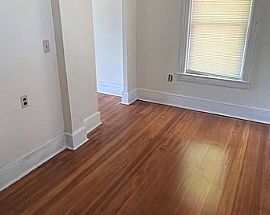 Peaceful Charming House. 52 Maplewood Ave, Warwick, Ri 02889 in Warwick, RI (Photo 5 of 10)