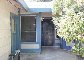 5923 Woodglade Ave, Citrus Heights, Ca in Citrus Heights, CA (Photo 2 of 12)