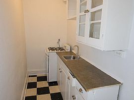 Ryan Creek Center Is Conveniently Located Near Highway 100 and  in Minneapolis, MN