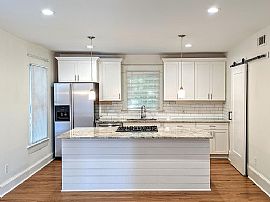 691 Francis Pl Nw, Atlanta in Atlanta, GA (Photo 3 of 10)