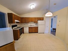 3bed 2bath  in Wauconda, IL (Photo 2 of 8)