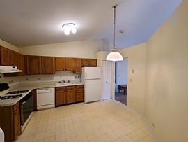 3bed 2bath  in Wauconda, IL (Photo 5 of 8)