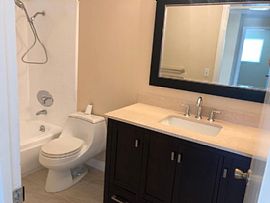 Amazing 3bed, 2.5ba at Merridy St, Northridge, Los Angeles in Northridge, CA (Photo 12 of 12)