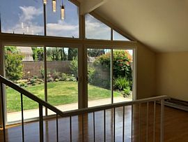 Amazing 3bed, 2.5ba at Merridy St, Northridge, Los Angeles in Northridge, CA (Photo 5 of 12)