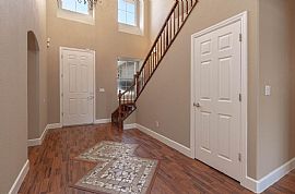 5 Bedroom, 3 Bathroom in Mather, CA (Photo 4 of 12)