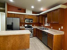 11790 E 28th Pl, Yuma, Az 85367 in Yuma, AZ (Photo 10 of 12)