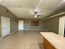 11790 E 28th Pl, Yuma, Az 85367 in Yuma, AZ (Photo 3 of 12)