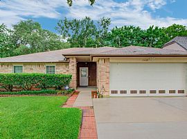 13639 Harpers Bridge Dr, Houston, Tx in Houston, TX