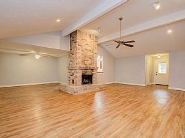 13639 Harpers Bridge Dr, Houston, Tx in Houston, TX (Photo 2 of 12)