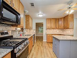 13639 Harpers Bridge Dr, Houston, Tx in Houston, TX (Photo 7 of 12)