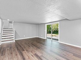 5016 N Wood Ridge Dr, Kansas City, Mo in Kansas City, MO (Photo 10 of 12)