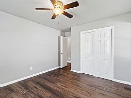 5016 N Wood Ridge Dr, Kansas City, Mo in Kansas City, MO (Photo 7 of 12)