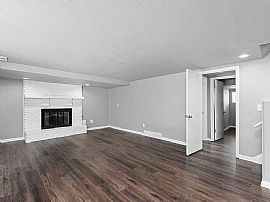 5016 N Wood Ridge Dr, Kansas City, Mo in Kansas City, MO (Photo 9 of 12)