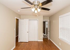 629 16th Ter Nw, Birmingham, Al 35215 in Birmingham, AL (Photo 3 of 9)