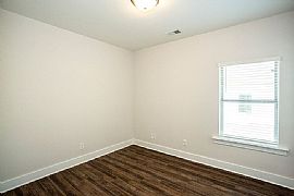 4048 Ashley Dr Leeds, Al 35094 in Leeds, AL (Photo 4 of 12)