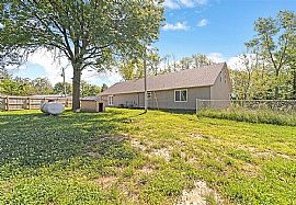 17770 Clear Springs Dr, Boonville, Mo in Boonville, MO (Photo 11 of 12)