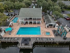 Amberly Place Apartment Homes, 5100 Live Oaks Blvd #15, Tampa,  in Tampa, FL (Photo 2 of 8)