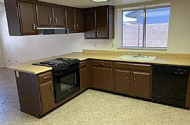 18026 N 50th Ave, Glendale, Az 85308 in Glendale, AZ (Photo 2 of 4)