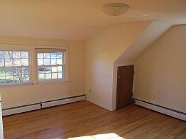 38 Gilead St, Hebron, Ct 06248 in Hebron, CT (Photo 10 of 12)