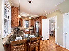 39 Auburn Rd, West Hartford, Ct 06119 in West Hartford, CT (Photo 5 of 12)