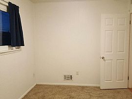 26227 Belanger St, Roseville, Mi in Roseville, MI (Photo 9 of 12)