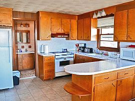 11 Dubois Dr, Stonington, Ct 06378 in Stonington, CT (Photo 8 of 12)