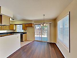 Beautiful 3 Bedroom House in Sacramento, CA (Photo 5 of 12)