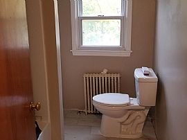 126 Stoddard Ave, Newington, Ct 06111 in Newington, CT (Photo 6 of 9)