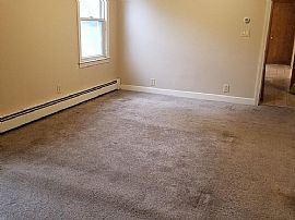 126 Stoddard Ave, Newington, Ct 06111 in Newington, CT (Photo 8 of 9)